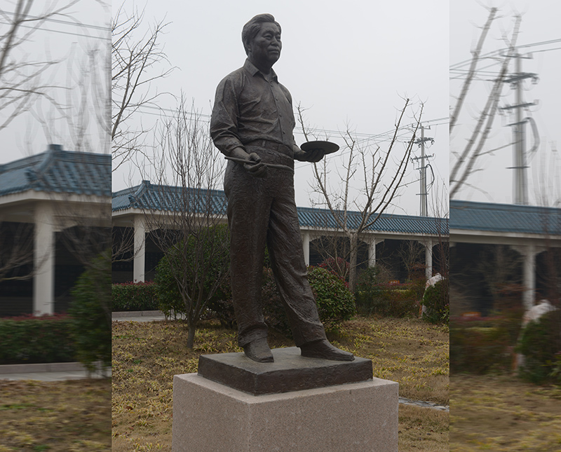 喻繼高像、青銅高2.3米、安放地點：喻繼高紀(jì)念館.JPG